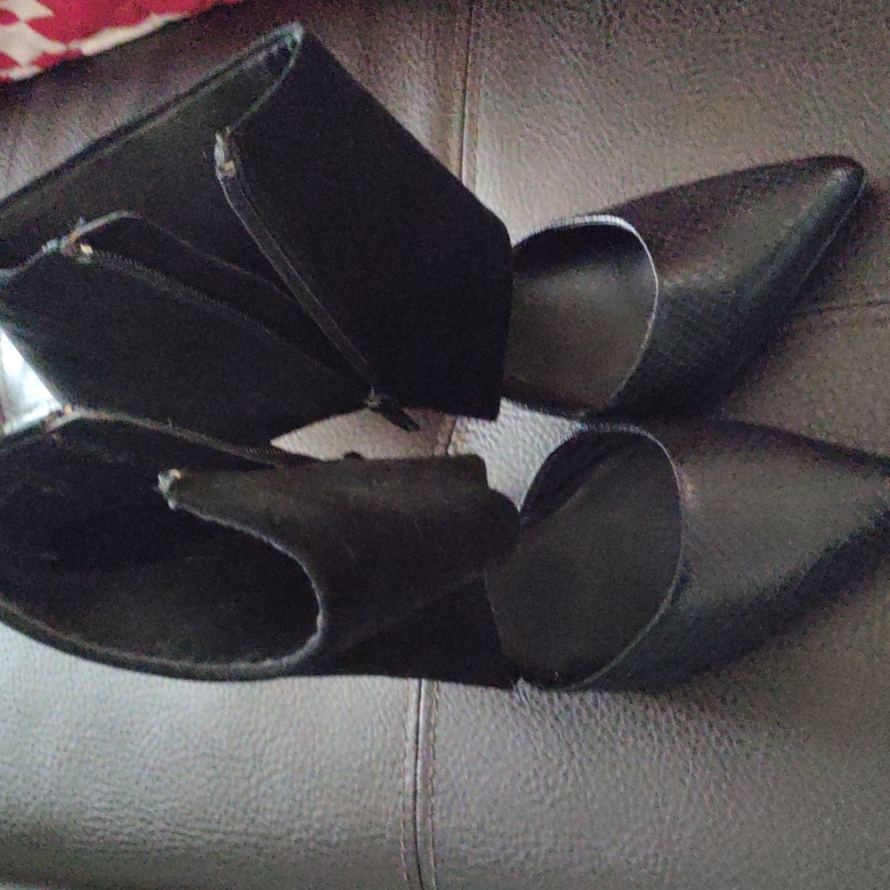 Black heels